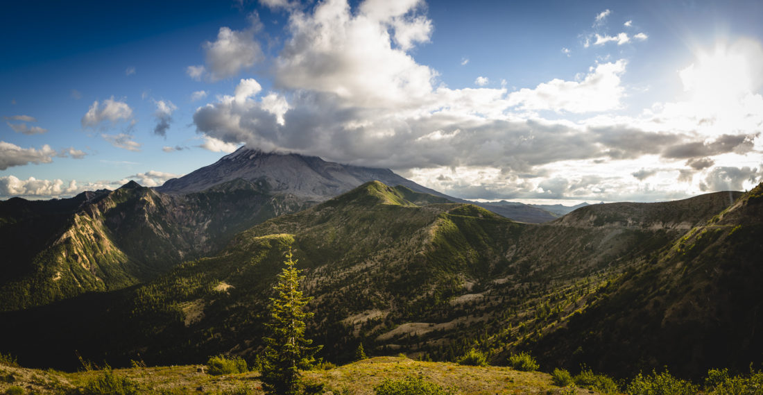 A panorama along the way to Mount Saint Helens © Dan Brown